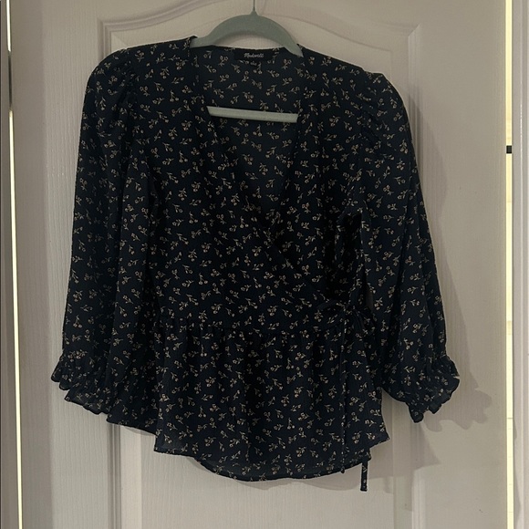 Madewell Navy Floral Wrap Blouse Size Small - Picture 4 of 6